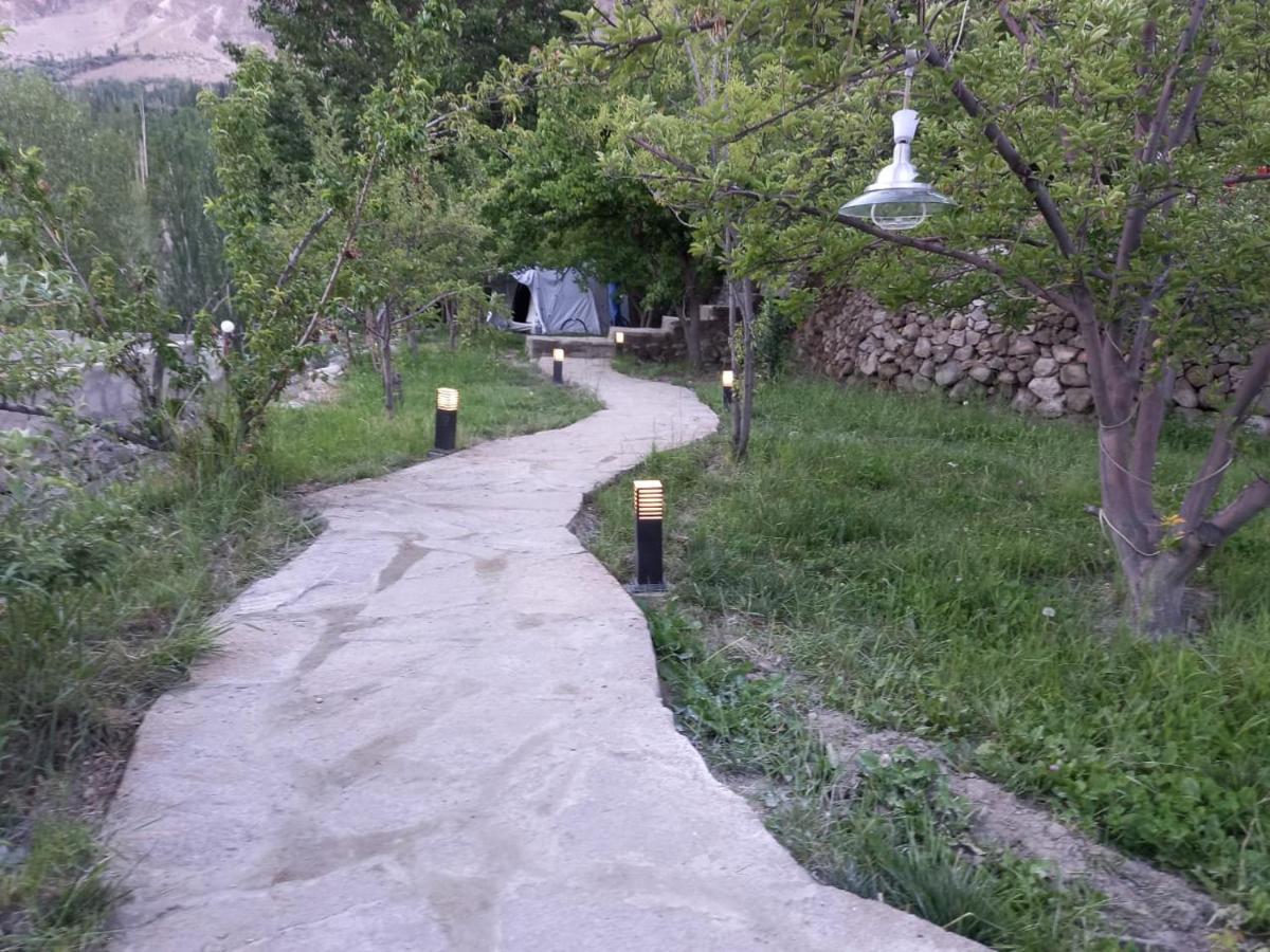 Grapes Garden Resort Hunza Karimabad  Luaran gambar